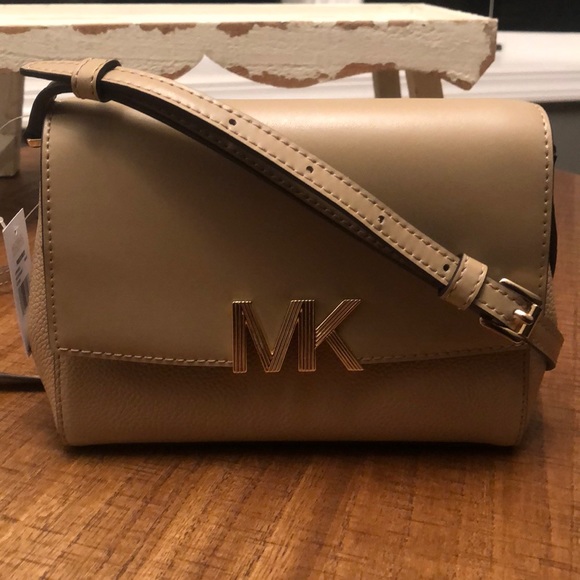 Michael Kors Handbags - Michael Kors leather crossbody NWT